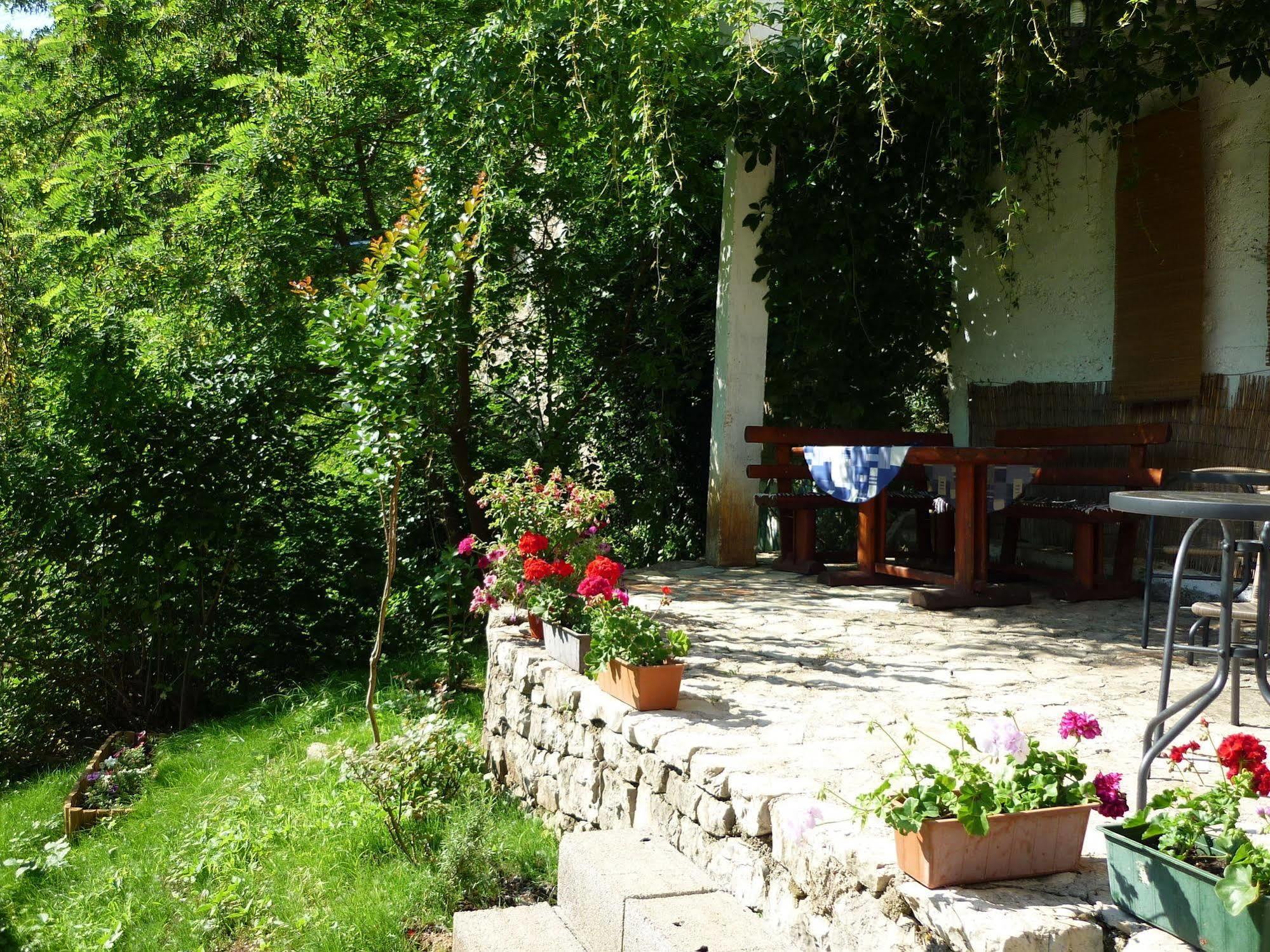 Pansion Villa Nur Μόσταρ Εξωτερικό φωτογραφία